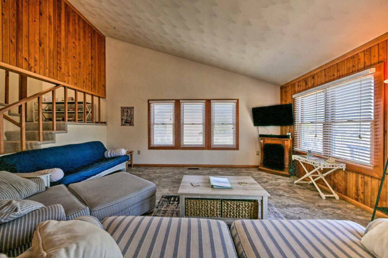 Obx Getaway With Boat Dock On Colington Harbour Villa Kill Devil Hills Exterior photo