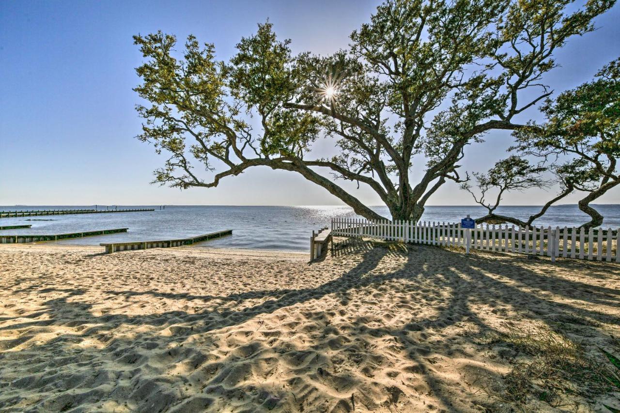 Obx Getaway With Boat Dock On Colington Harbour Villa Kill Devil Hills Exterior photo