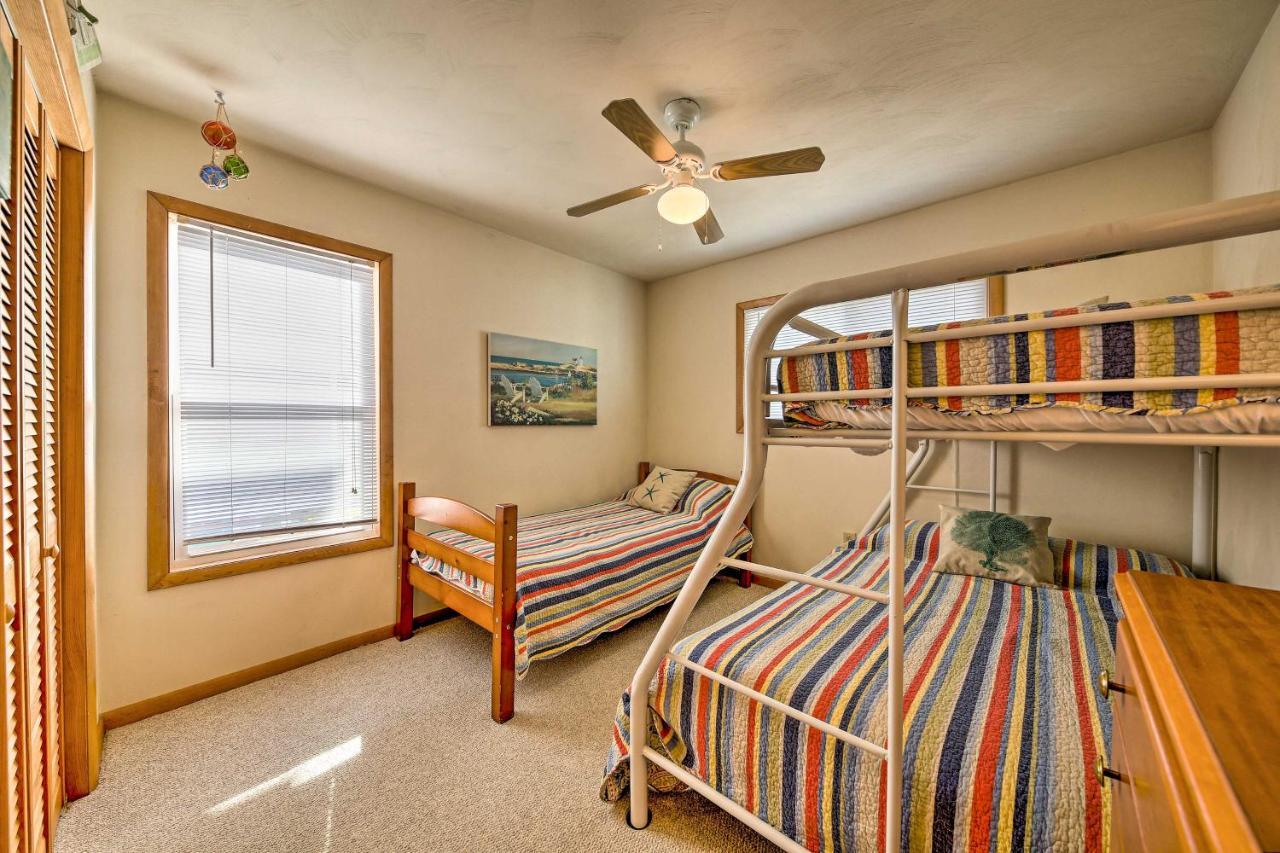Obx Getaway With Boat Dock On Colington Harbour Villa Kill Devil Hills Exterior photo